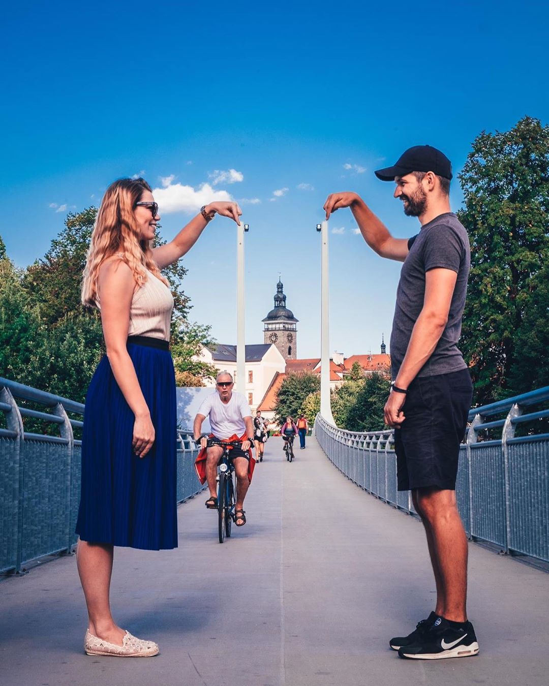 Houpací lávka s průhledem