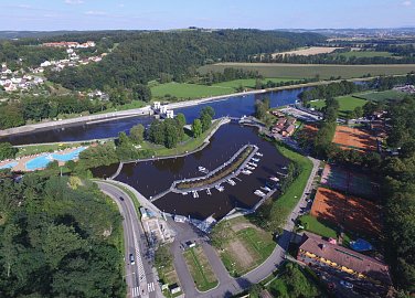 See the beauties of České Budějovice and Hluboká region from the water