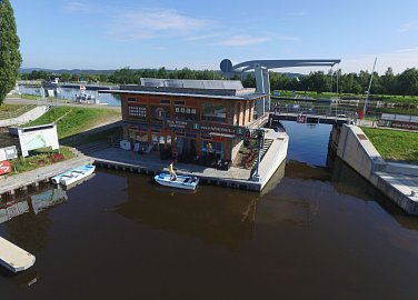 See the beauties of České Budějovice and Hluboká region from the water