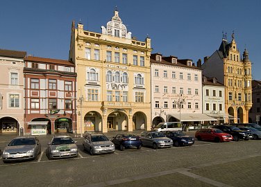 Palác Včela
