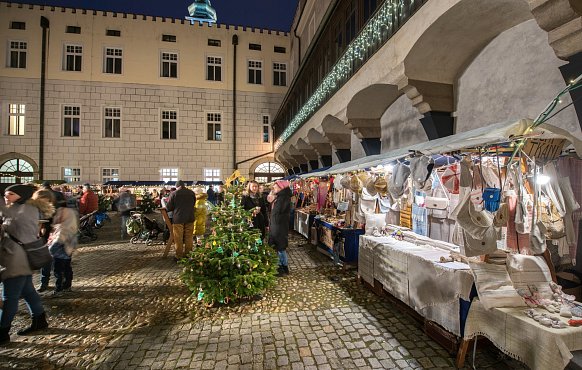 Radniční vánoční trhy