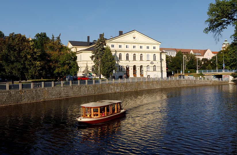 Komentovaná plavba