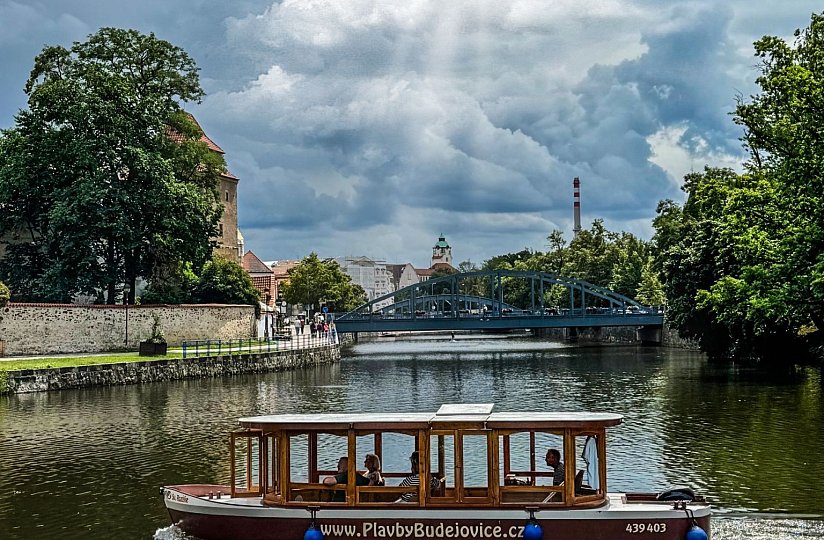 Fd42e956 a691 417c a27b 645a0902e26e