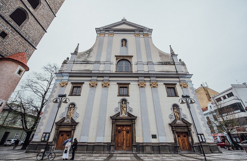Kathedrale St. Nikolaus – Katedrála svatého Mikuláše